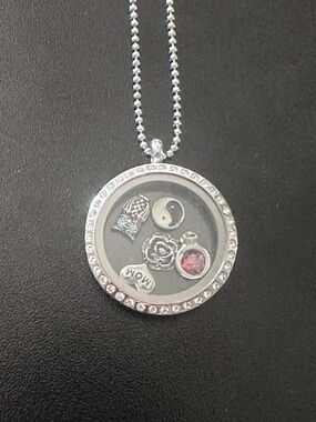 Origami Owl Silver Floating Charm Locket Necklace